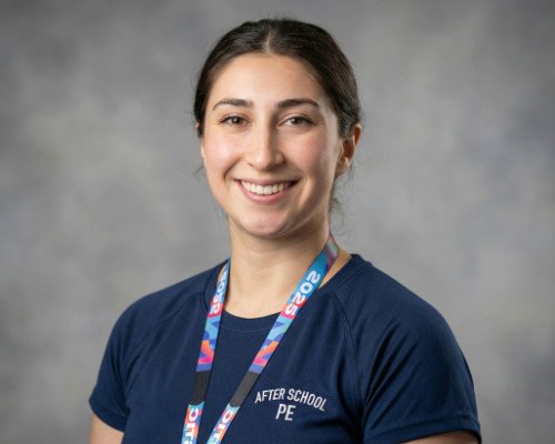 Profesora educacion fisica Monitos del Monte After School Valdivia